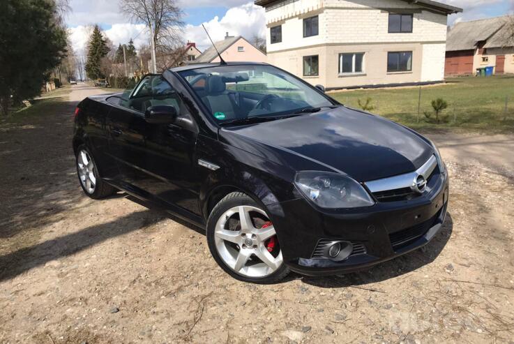 Opel Tigra 2 generation Twin Top cabriolet