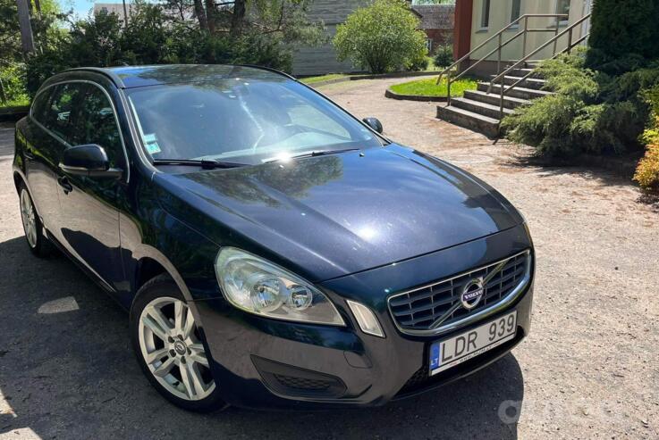 Volvo V60 1 generation wagon