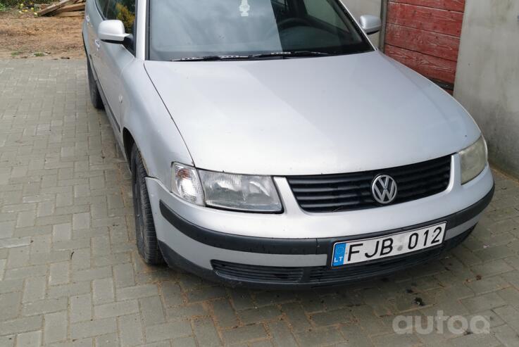 Volkswagen Passat B5 Sedan 4-doors