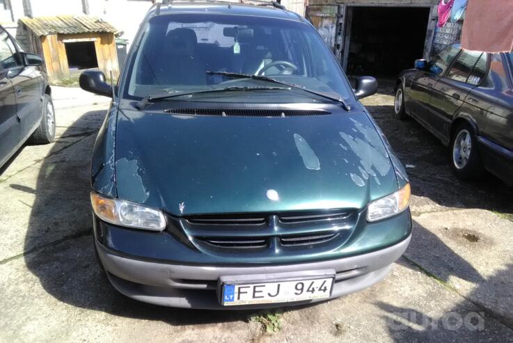 Chrysler Voyager 3 generation Grand minivan 5-doors