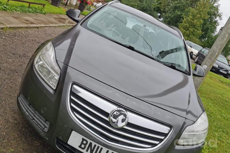 Vauxhall Insignia 1 generation