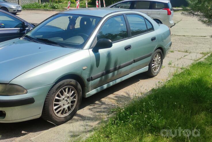 Mitsubishi Carisma 1 generation [restyling] Liftback