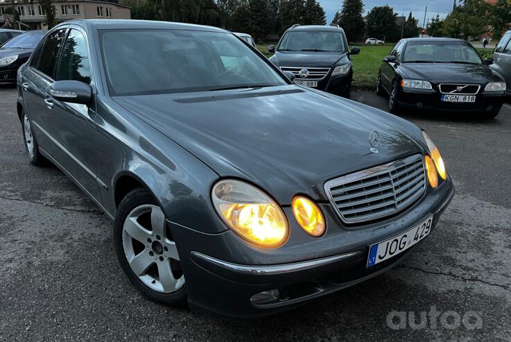 Mercedes-Benz E-Class W211 Sedan