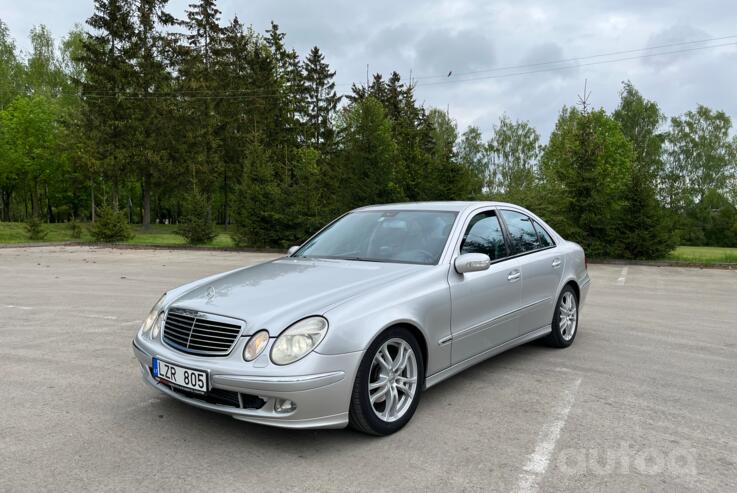 Mercedes-Benz E-Class W211 Sedan