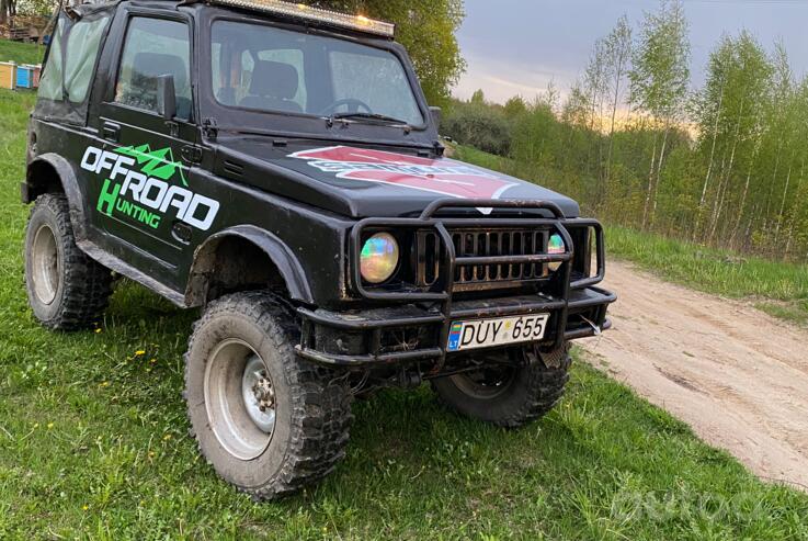 Suzuki Samurai SJ20