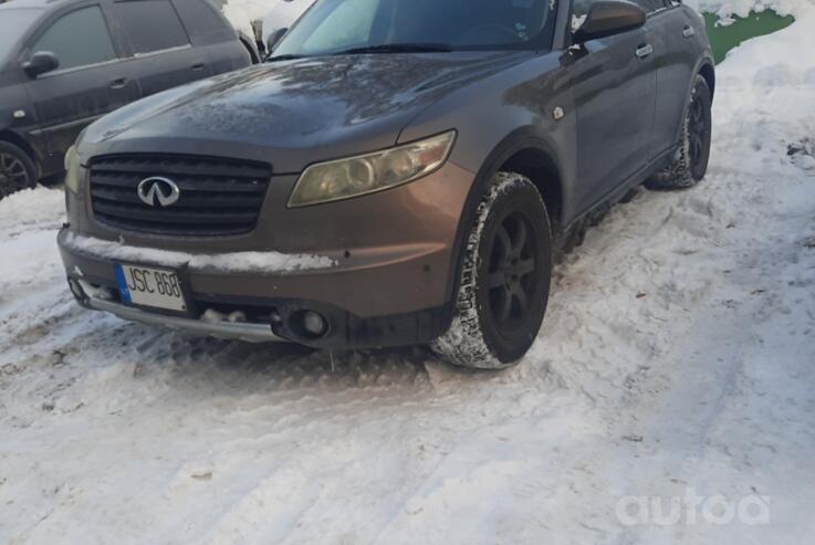 Infiniti FX 1 generation