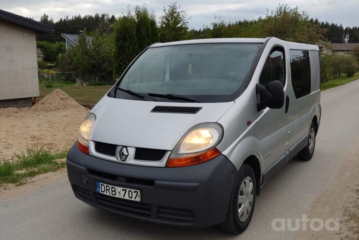 Renault Trafic 2 generation Minivan