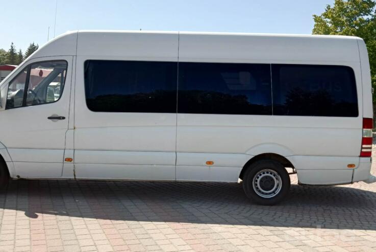 Mercedes-Benz Sprinter Second generation
