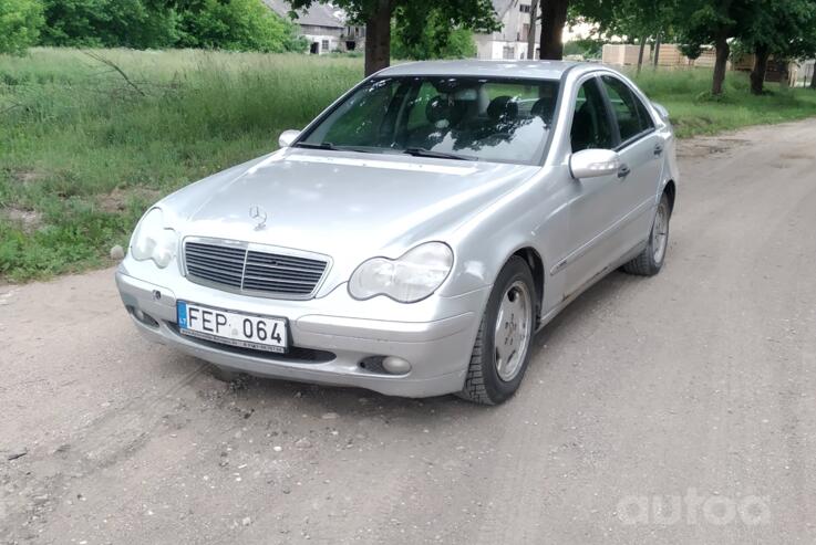 Mercedes-Benz C-Class W203/S203/CL203 Sedan