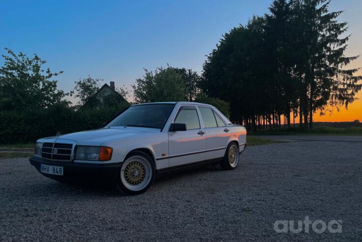Mercedes-Benz 190 (W201) 1 generation