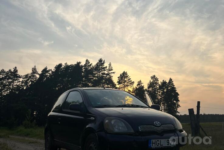 Toyota Yaris 1 generation