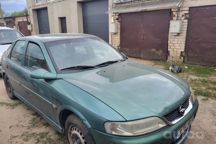 Opel Vectra B Hatchback