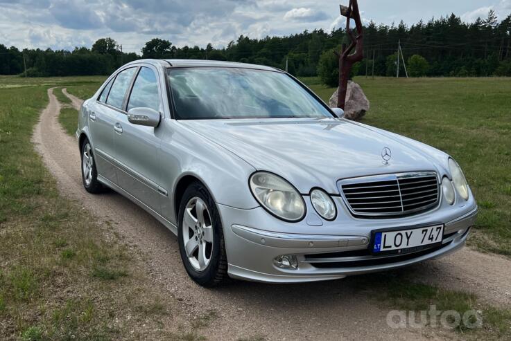 Mercedes-Benz E-Class W211 Sedan