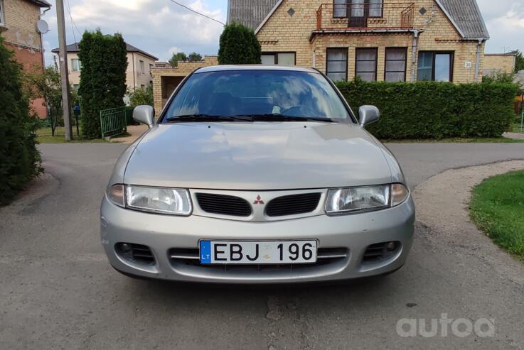 Mitsubishi Carisma 1 generation Liftback