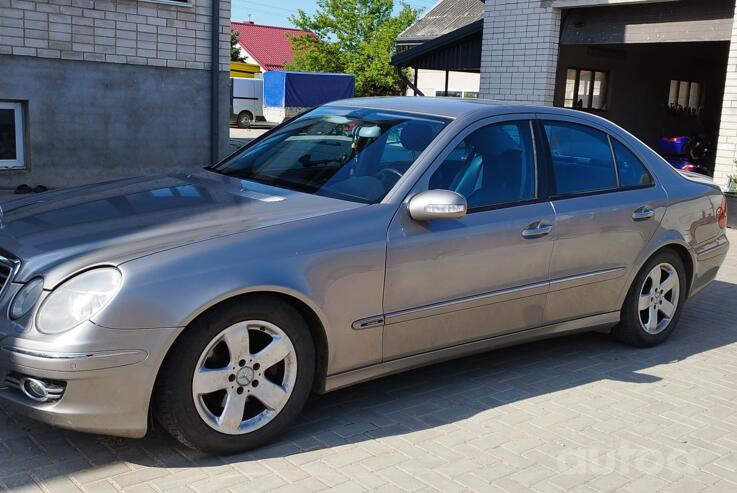 Mercedes-Benz E-Class W211 Sedan