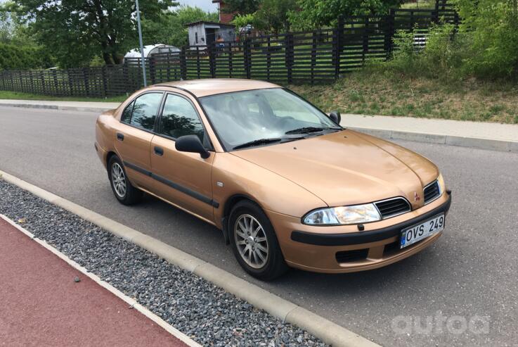 Mitsubishi Carisma 1 generation [restyling] Sedan