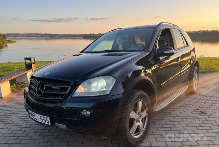 Mercedes-Benz M-Class W164 Crossover 5-doors