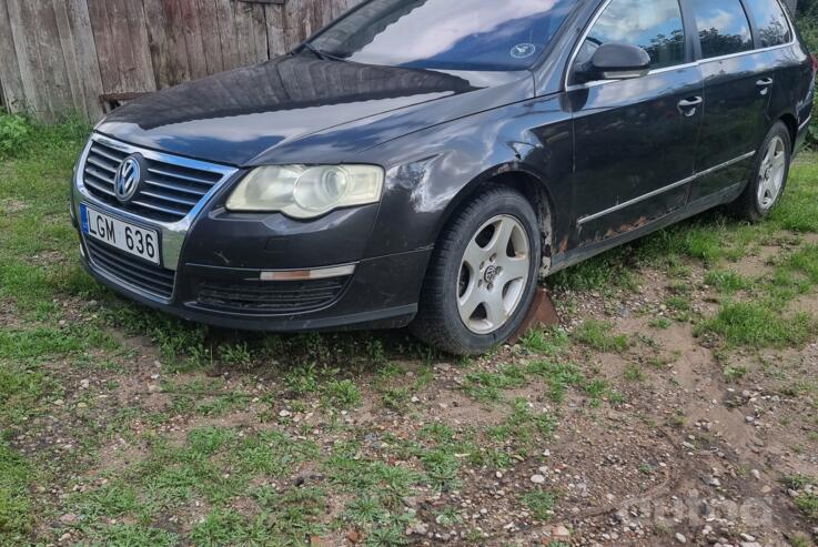 Volkswagen Passat B6 wagon 5-doors