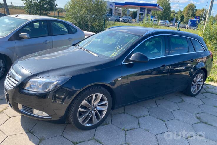 Opel Insignia A Sports Tourer wagon 5-doors