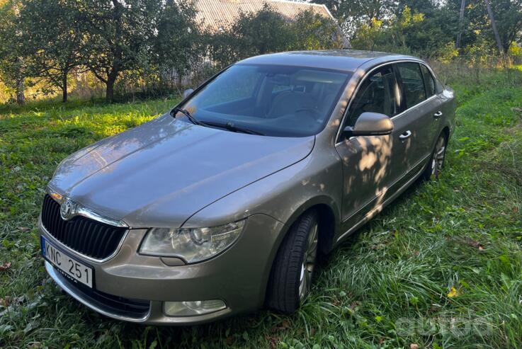 Skoda Superb 2 generation Liftback