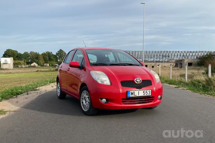 Toyota Yaris 2 generation
