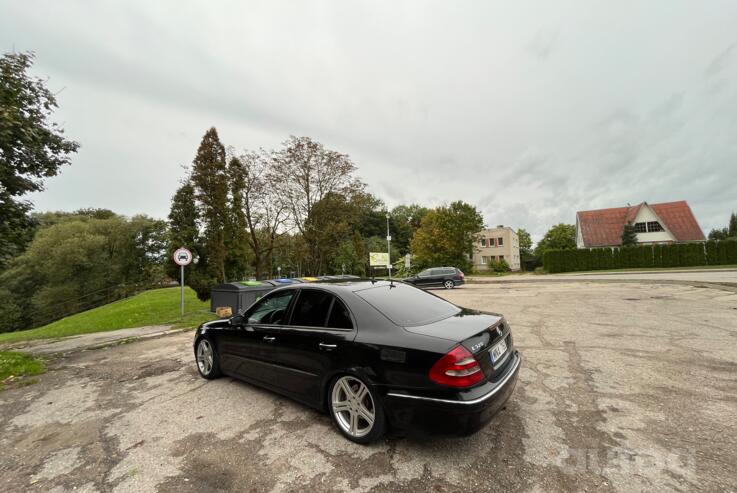 Mercedes-Benz E-Class W211 Sedan