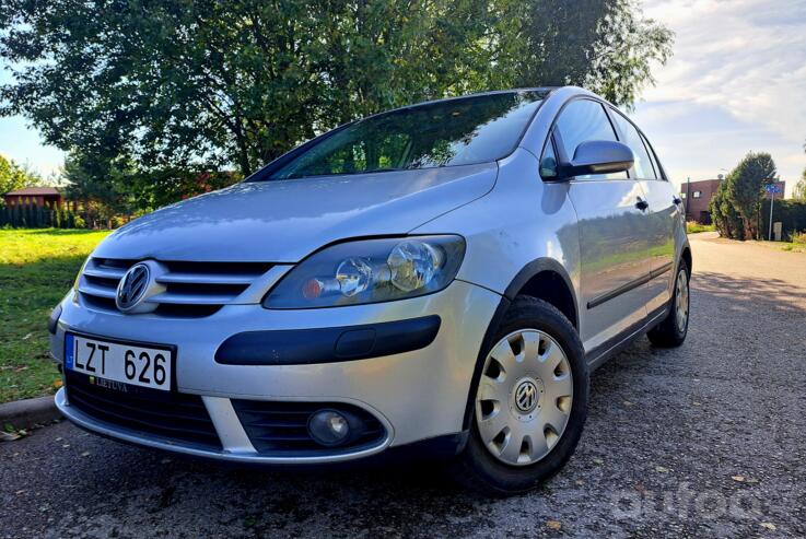 Volkswagen Golf Plus 1 generation