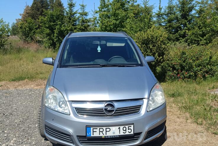 Opel Zafira B Minivan 5-doors