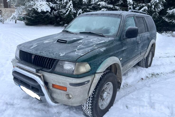 Mitsubishi Pajero Sport 1 generation SUV