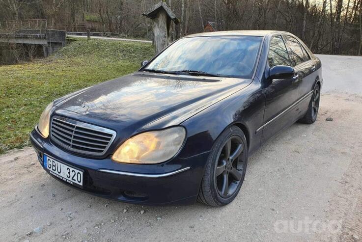 Mercedes-Benz S-Class W220 Sedan 4-doors