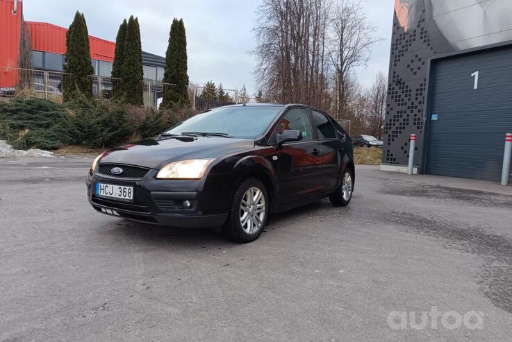 Ford Focus 2 generation Hatchback 5-doors