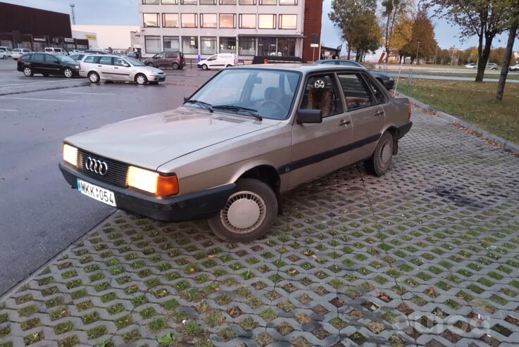 Audi 80 B2 Sedan 4-doors