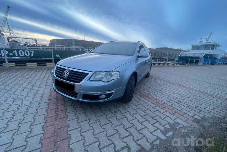 Volkswagen Passat B6 wagon 5-doors