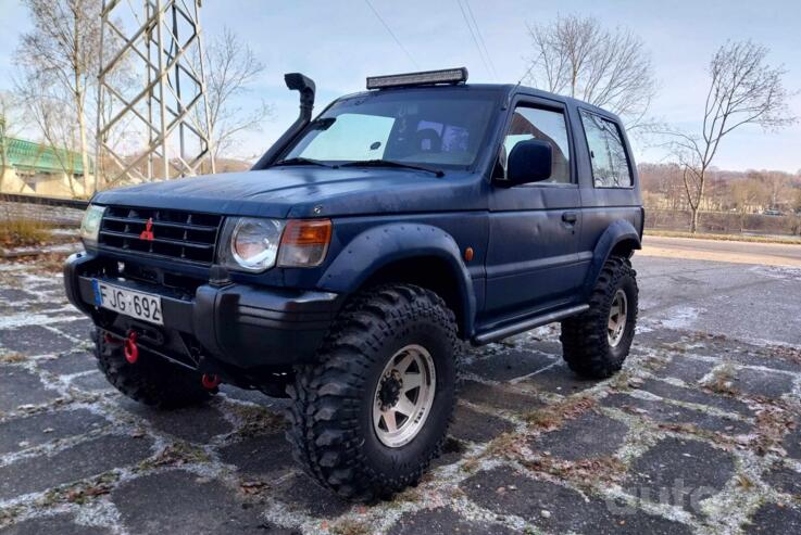Mitsubishi Pajero 2 generation [restyling] SUV
