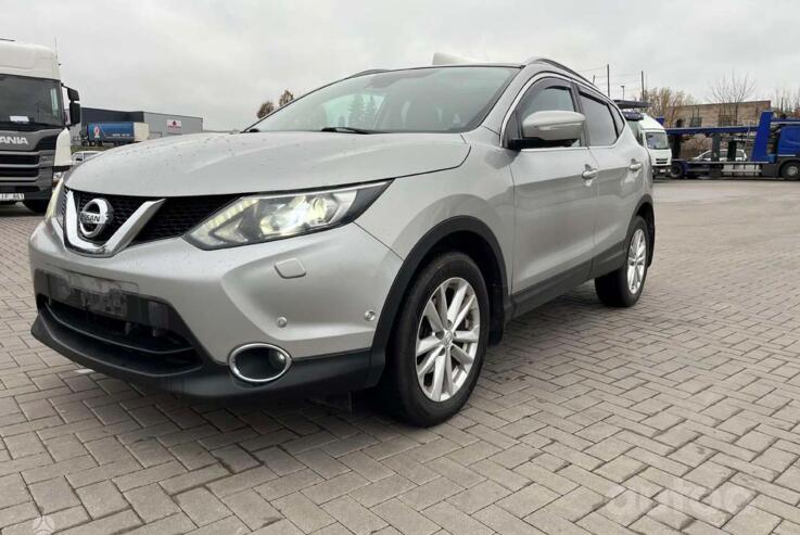 Nissan Qashqai 2 generation Crossover