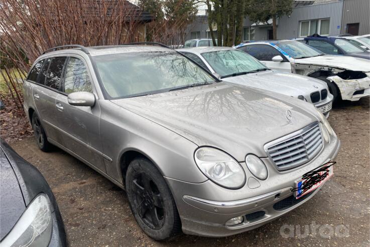 Mercedes-Benz E-Class W211 Sedan