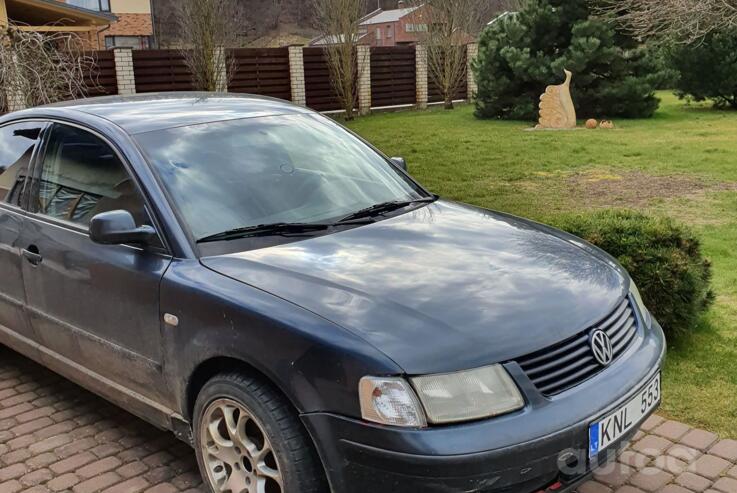 Volkswagen Passat B5 Sedan 4-doors