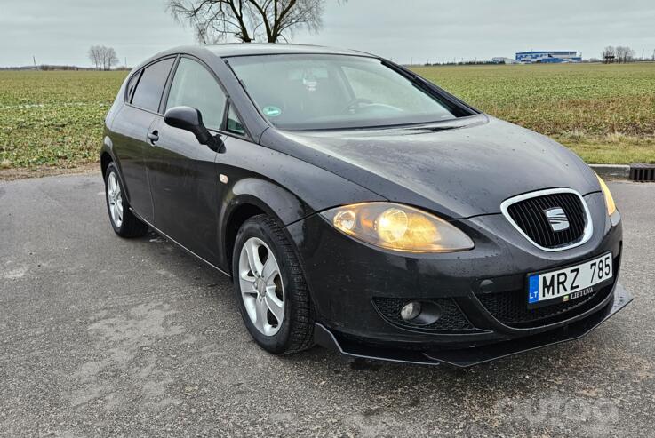 SEAT Leon 2 generation Hatchback 5-doors