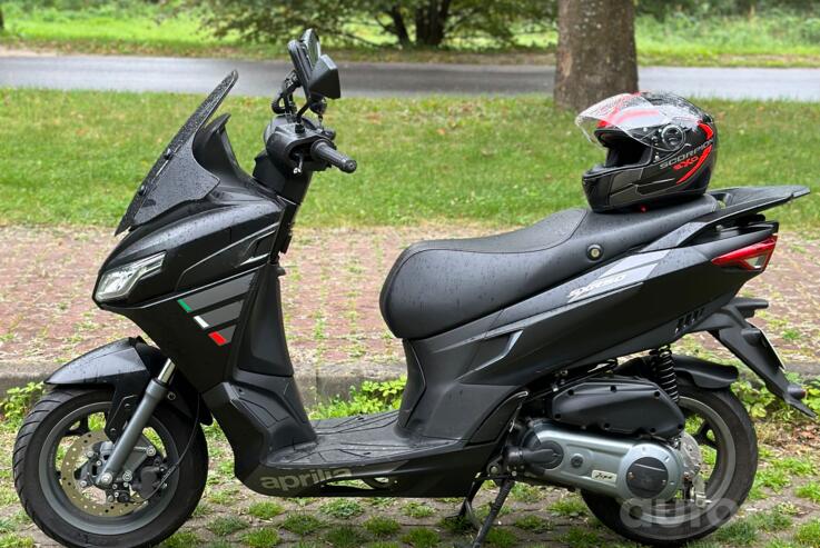 Aprilia SR