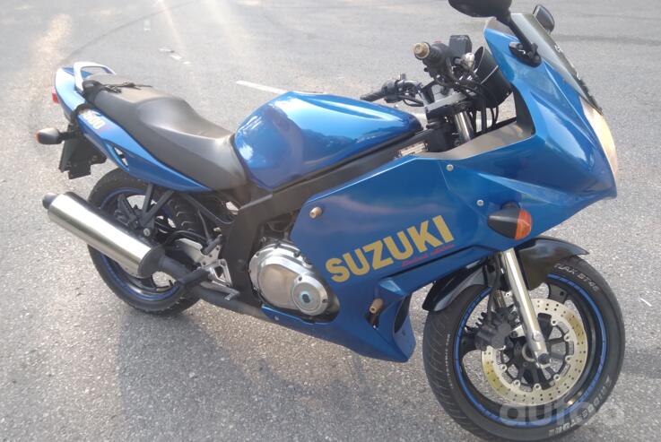 Suzuki GS