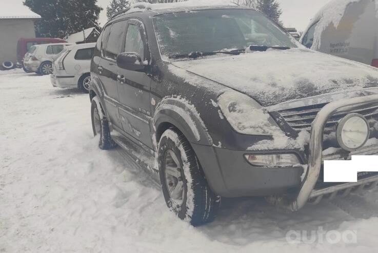 SsangYong Rexton Y200 SUV
