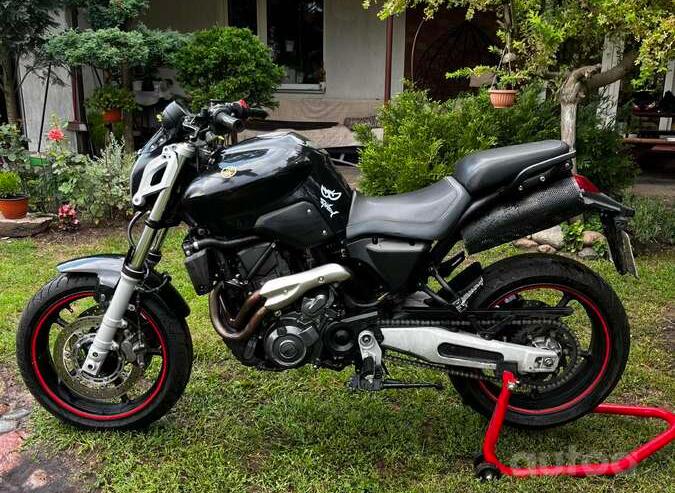 Yamaha MT-03