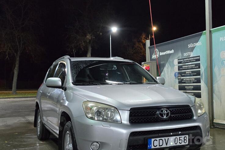 Toyota RAV4 2 generation [restyling] Crossover 5-doors