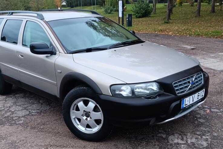 Volvo XC70 2 generation wagon