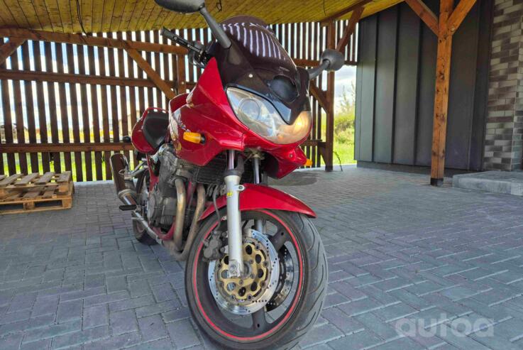 Suzuki GSF600S