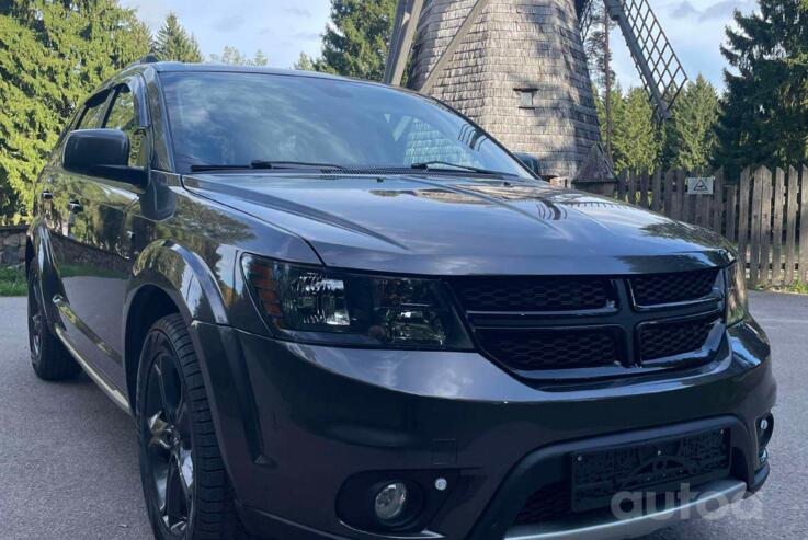 Dodge Journey 1 generation [restyling] Crossover