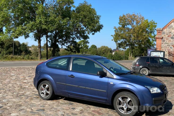 Ford Focus 1 generation [restyling] Hatchback 3-doors