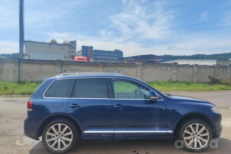 Volkswagen Touareg 1 generation [restyling] Crossover