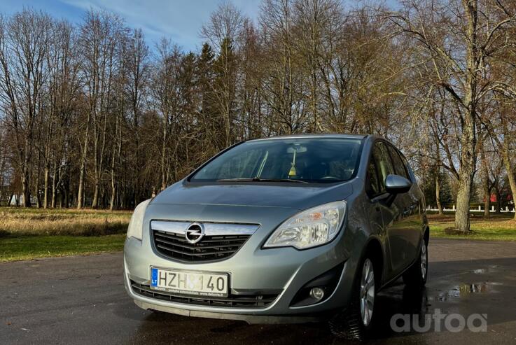 Opel Meriva 2 generation Minivan