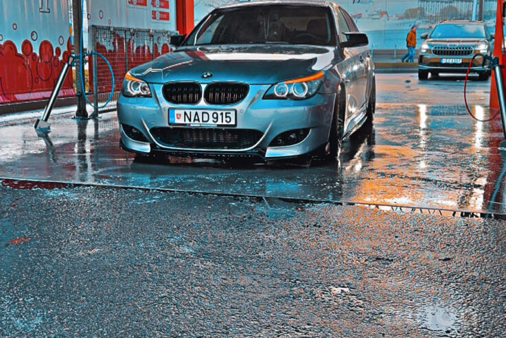 BMW 5 Series E60/E61 Sedan